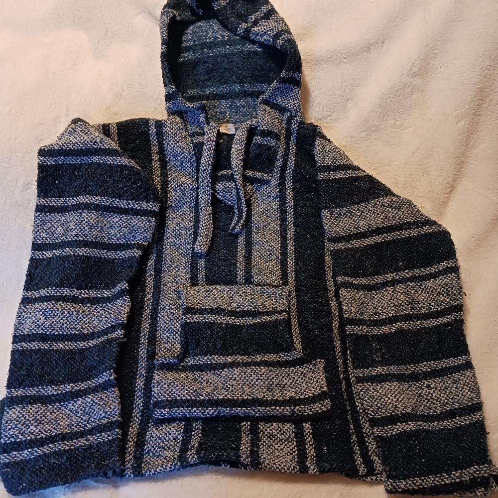 Vintage Artesanias Tlaxcaltecas Poncho Sweater